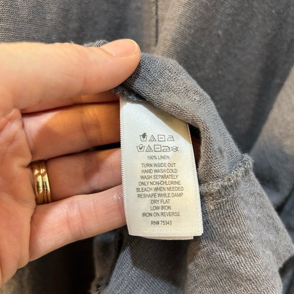 Tahari Lightweight Linen Cardigan Size M Gray Minimalist Cottage Beachy Preppy - Picture 6 of 6